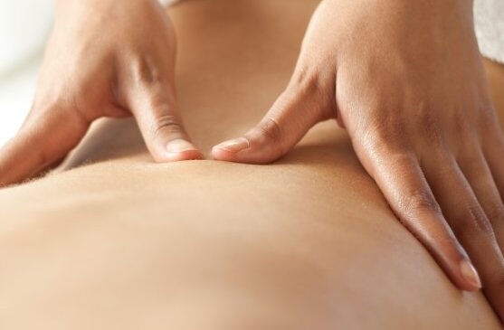 Naprapatbehandling Naprapatbehandling eller massage
